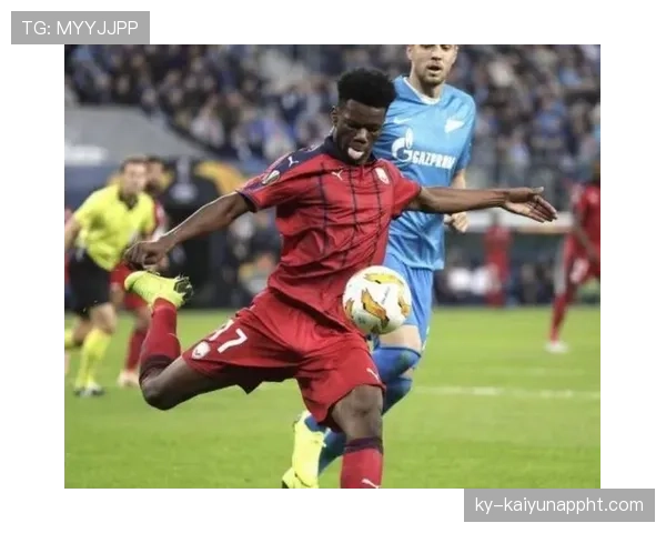 奥雷利安·楚阿梅尼：双冠加冕背后的中场价值解析